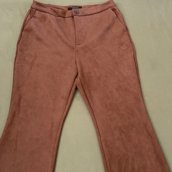 MARC New York by Andrew MARC. Flared legs Brown color size 14” Womens Pants - Picture 4 of 15